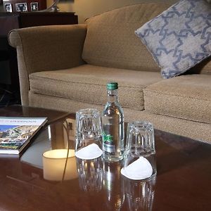 Premium King Room